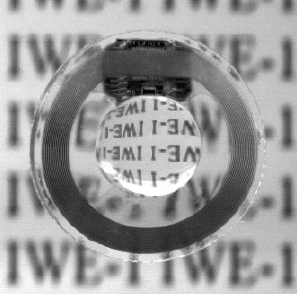 Линза со встроеным RFID-чипом